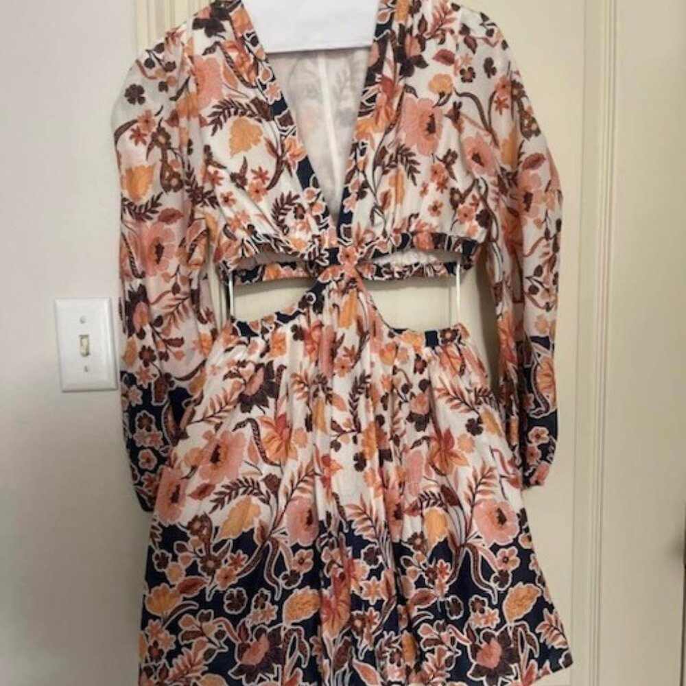 Dillards Fancy Short Dress- Cut outs on the waist.  Flowy Skirt